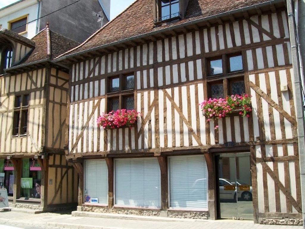 Le Clos Saint Nizier Troyes - Cathedrale- Parking - Wifi Exterior foto